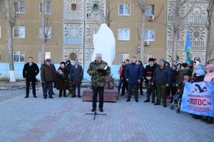 Астраханские патриоты открыли памятник главкому Воздушно-десантных войск Василию Маргелову
